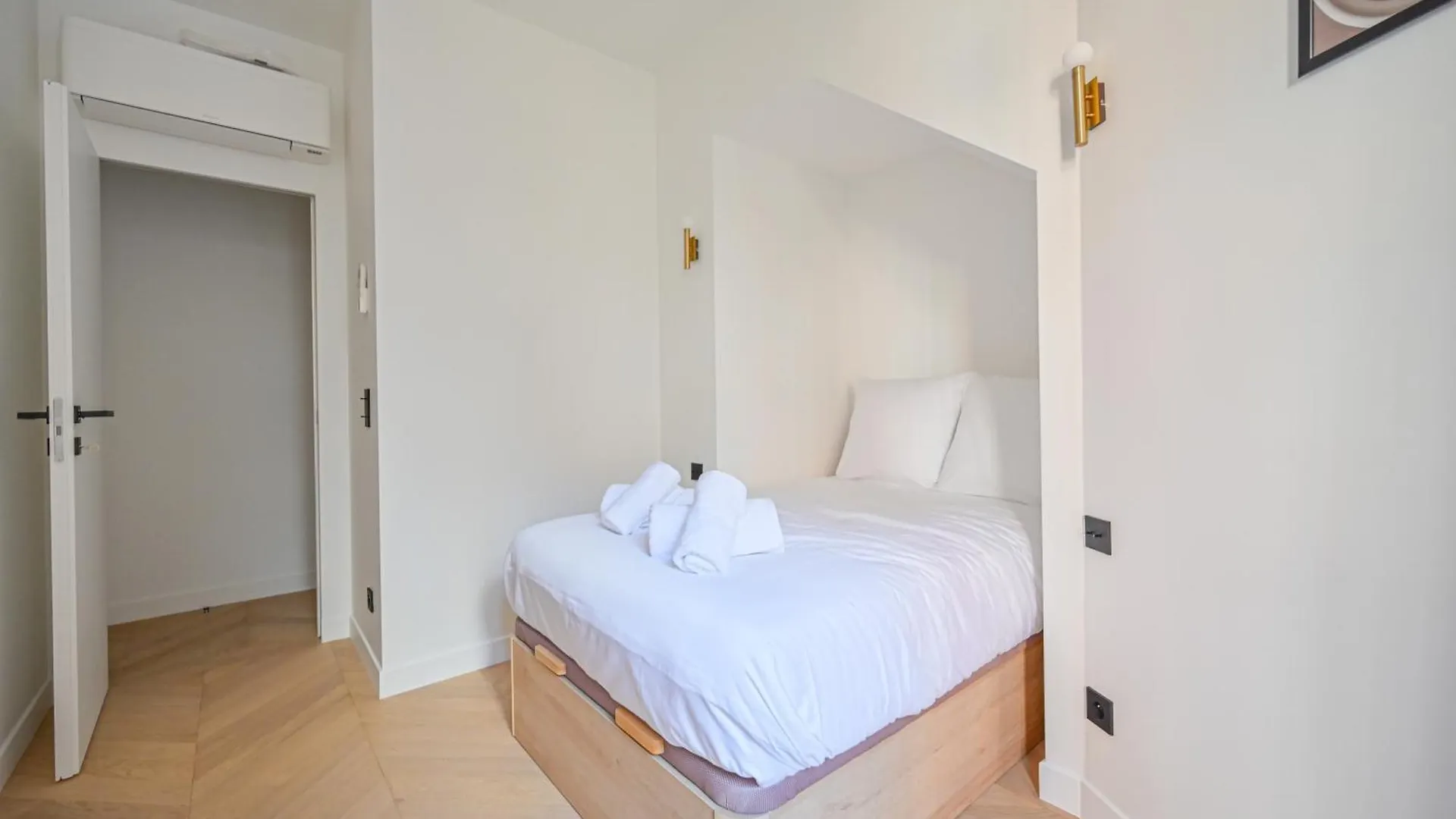 Sumptuous & Serene Parisian Flat France