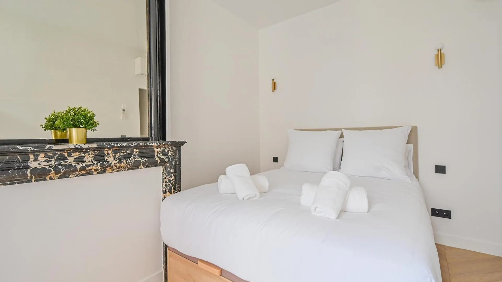 Sumptuous & Serene Parisian Flat location
