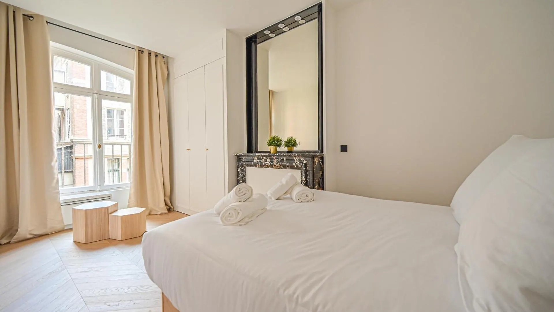 Apartment Sumptuous & Serene Parisian Flat